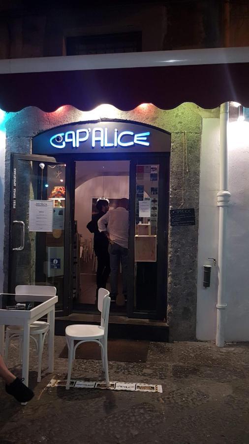 Ai Baretti 2 * Naples